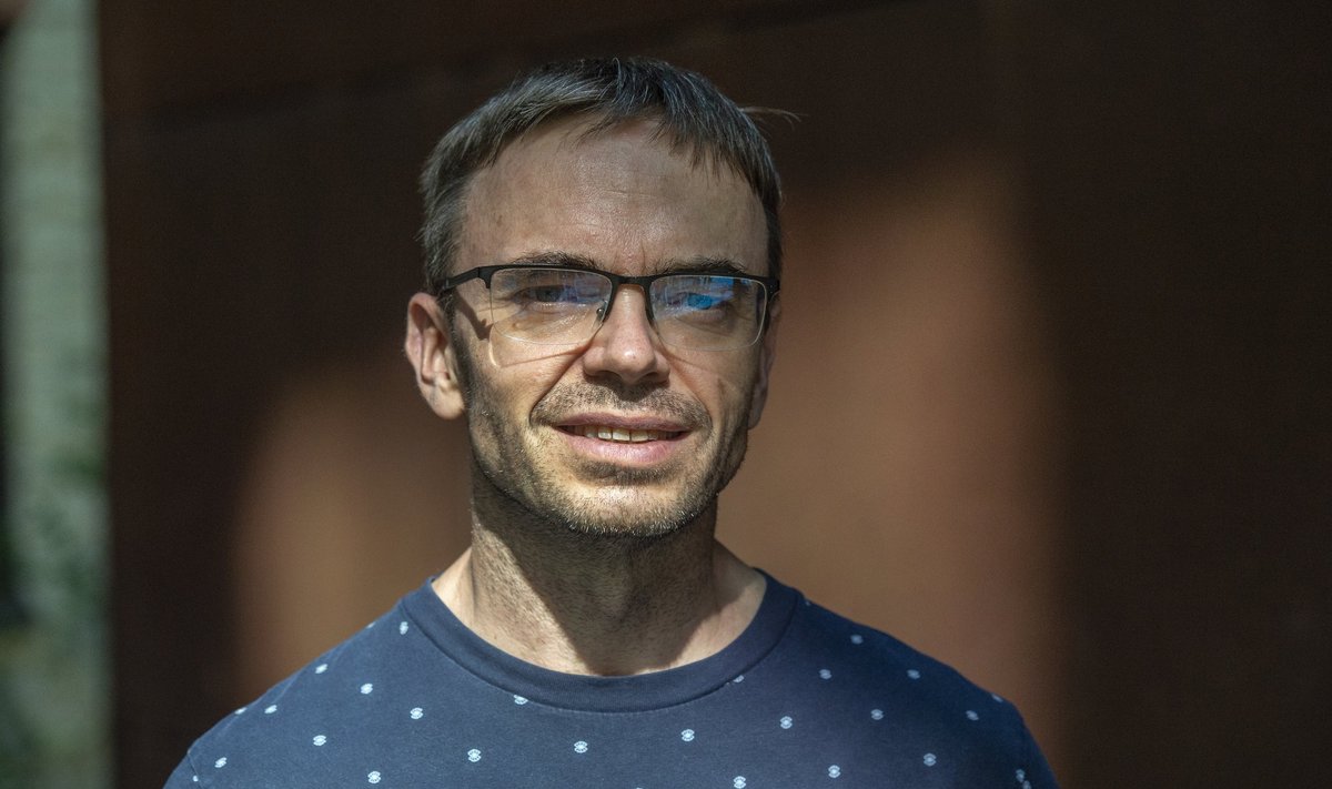 ESIMENE ROMAAN: „Sõprade seas ja erakonnaüritustel olen loonud tekste stand-up-komöödiast lühinäidendini. Mõnigi on öelnud, et kuule, sa peaksid raamatu kirjutama,“ räägib poliitik.