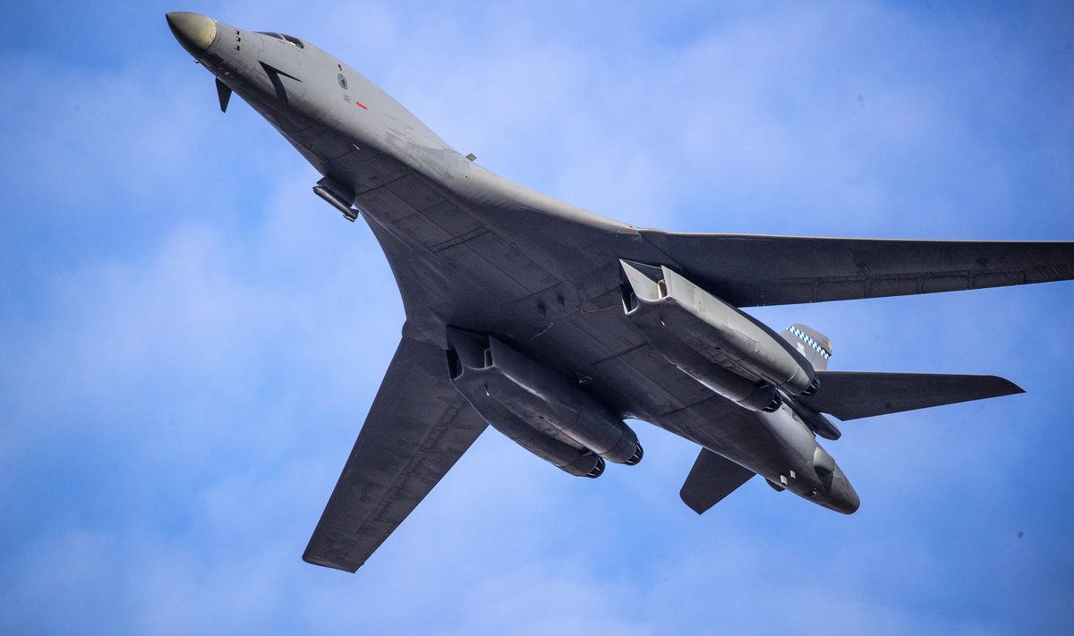 B1B Lancer Tallinna kohal 3.03.2021
