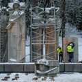 В Вильнюсе убрали скульптуры советских воинов. Сохранить памятник не помогло даже обращение в ООН