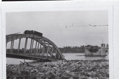 Pärnu suur sild, selle lasid õhku Saksa väed 1944