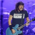 Лидер Foo Fighter Дэйв Грол публично заявил о внебрачном ребенке