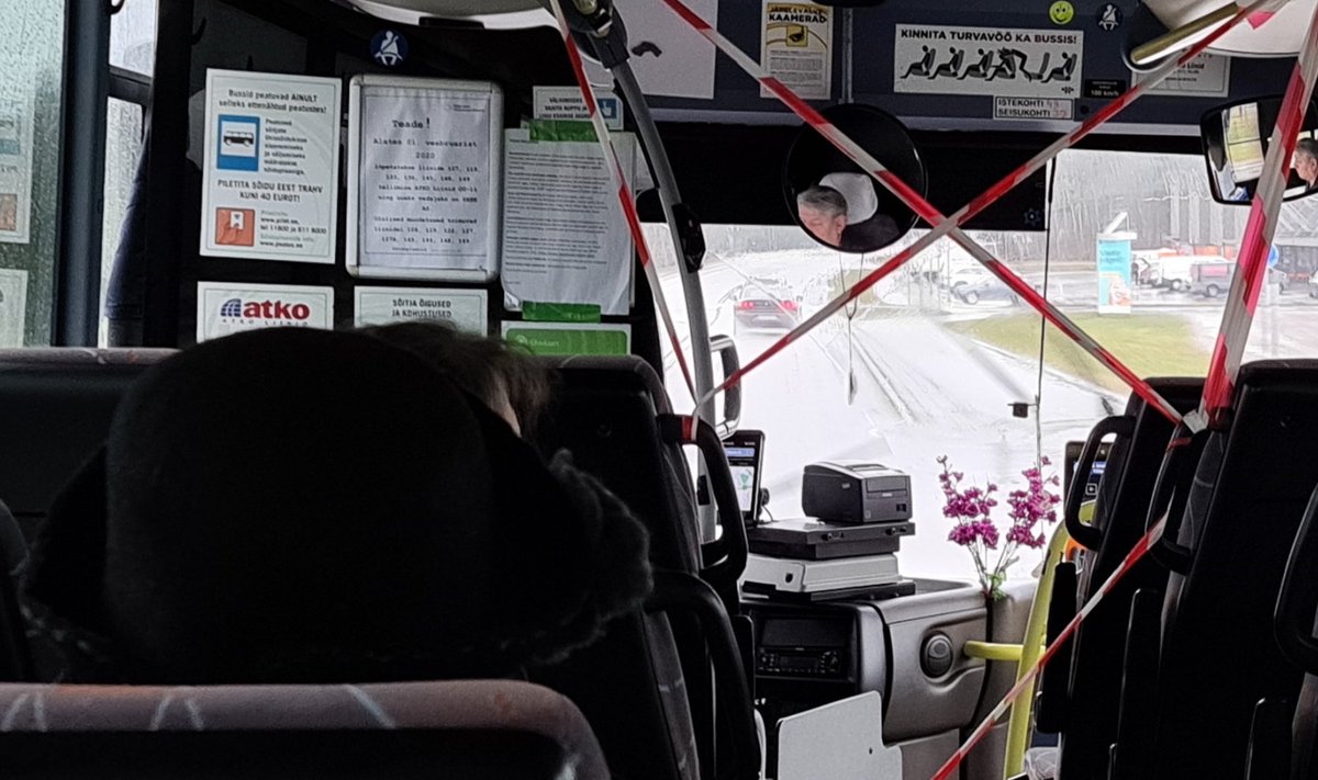 Blokeeritud esiuks Harjumaal sõitvas ATKO bussis