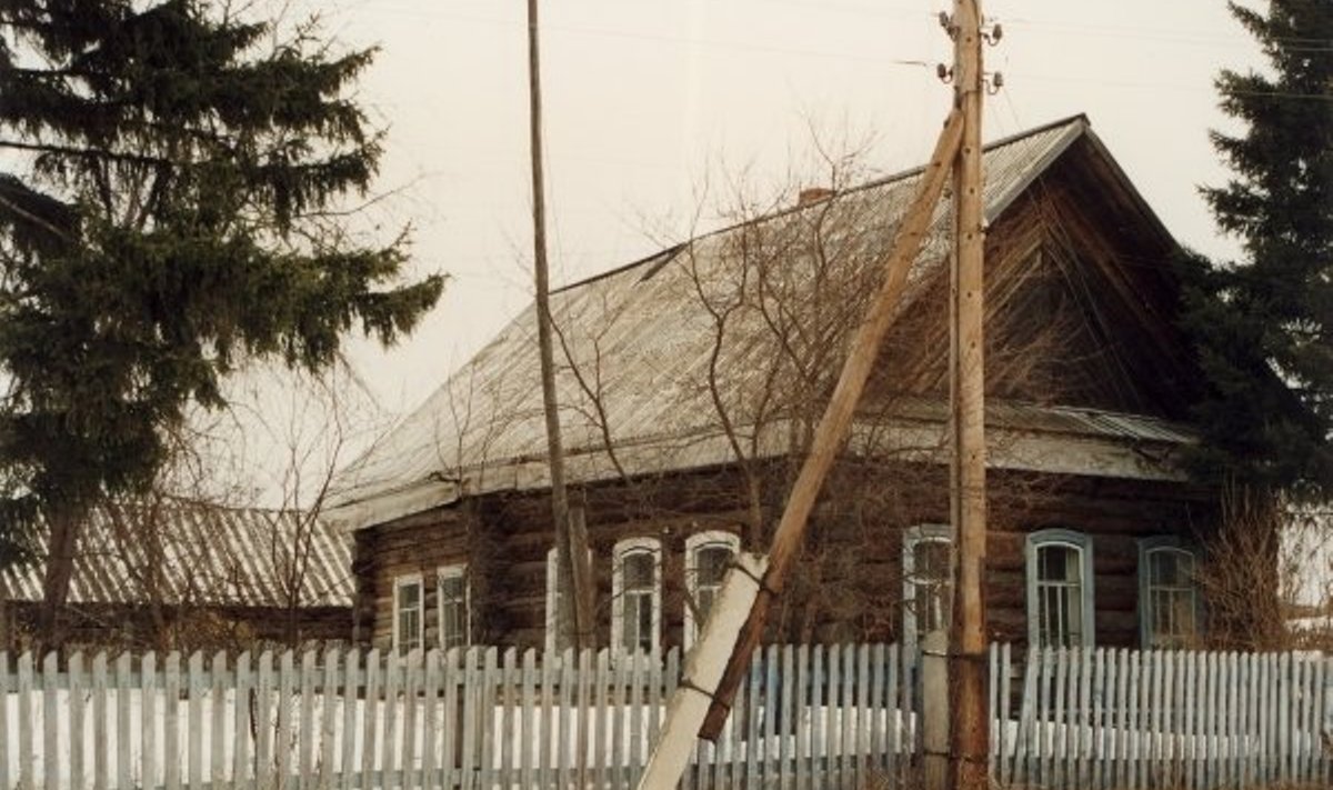 Siber, Omski oblast Estonka vana koolimaja, praegu elumaja (Foto: Anu Korb, 1996)