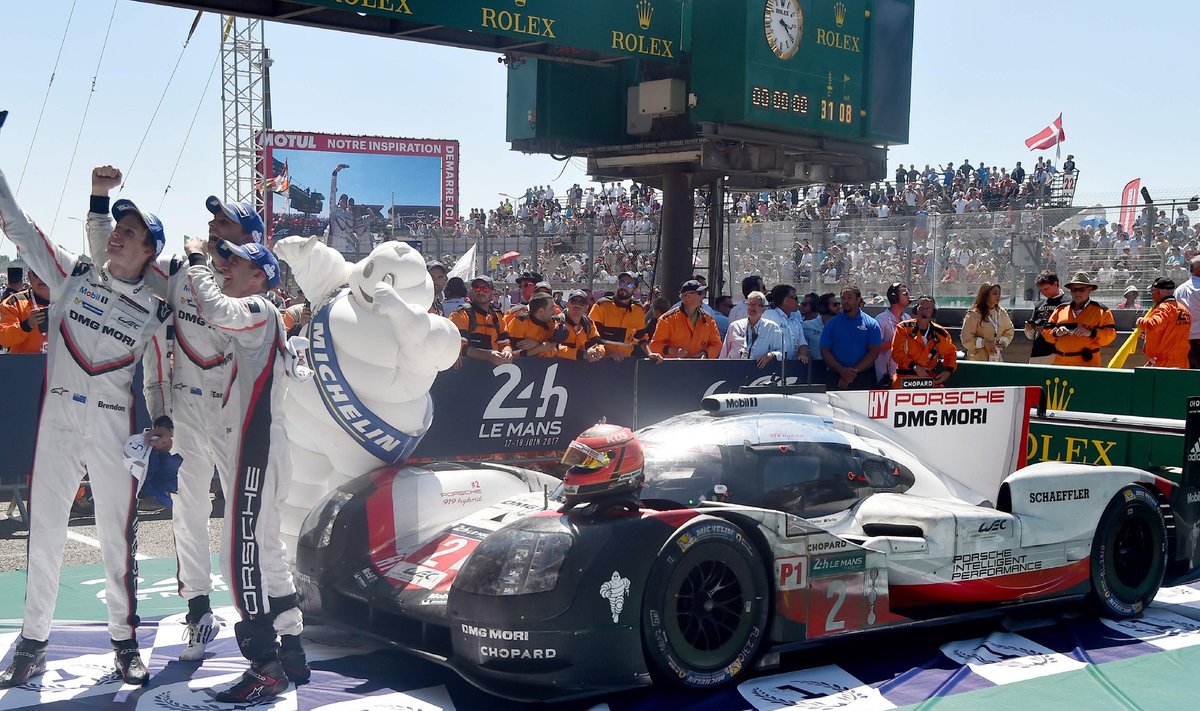 Porsche sõitjad triumfeerisid ka tänavusel Le Mansi 24 tunni sõidul
