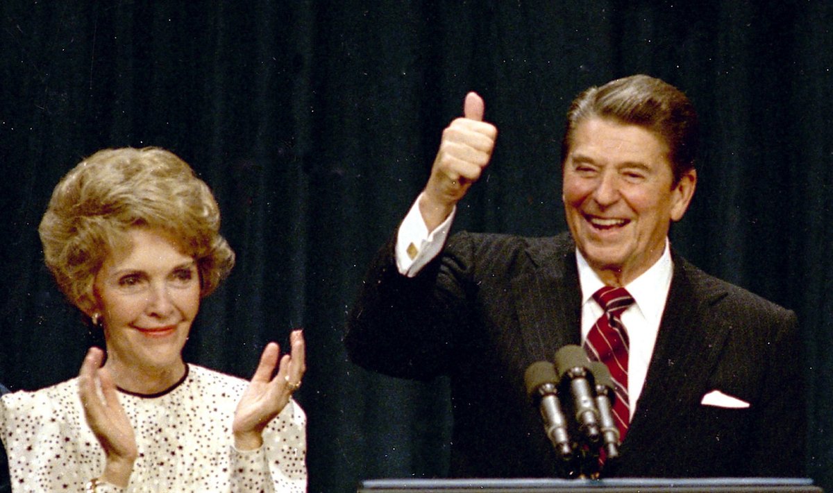 Рональд Рейган с женой Нэнси после переизбрания на второй срок в ноябре 1984 года