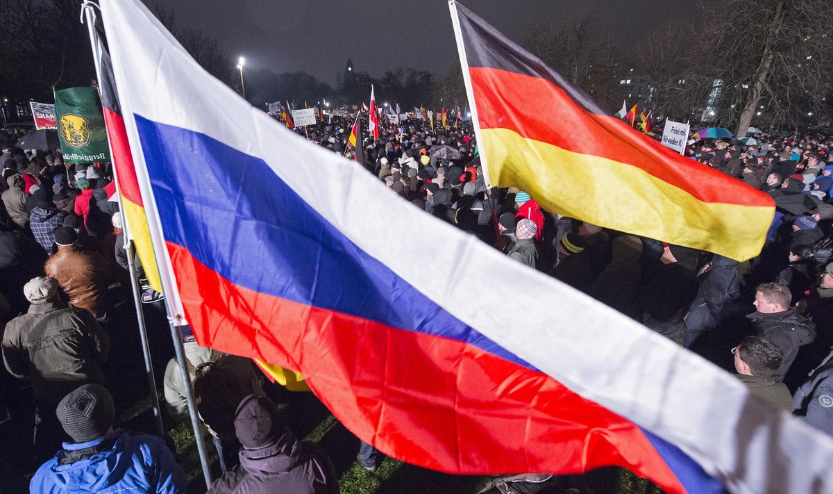 PEGIDA meeleavaldustel on koos Saksamaa lippudega lehvitatud uhkusega ka Venemaa omi.