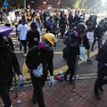 Hongkongis piiras politsei ümber ülikoolilinnaku meeleavaldajatega