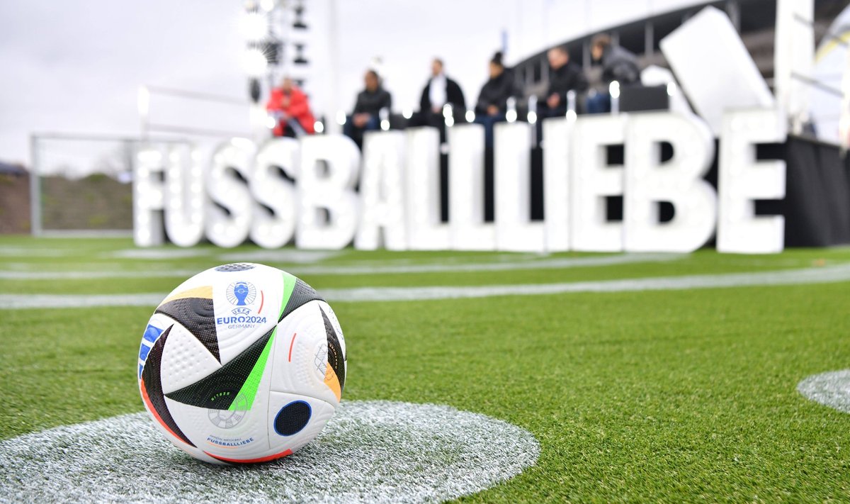 Fussballliebe („любовь к футболу“)
