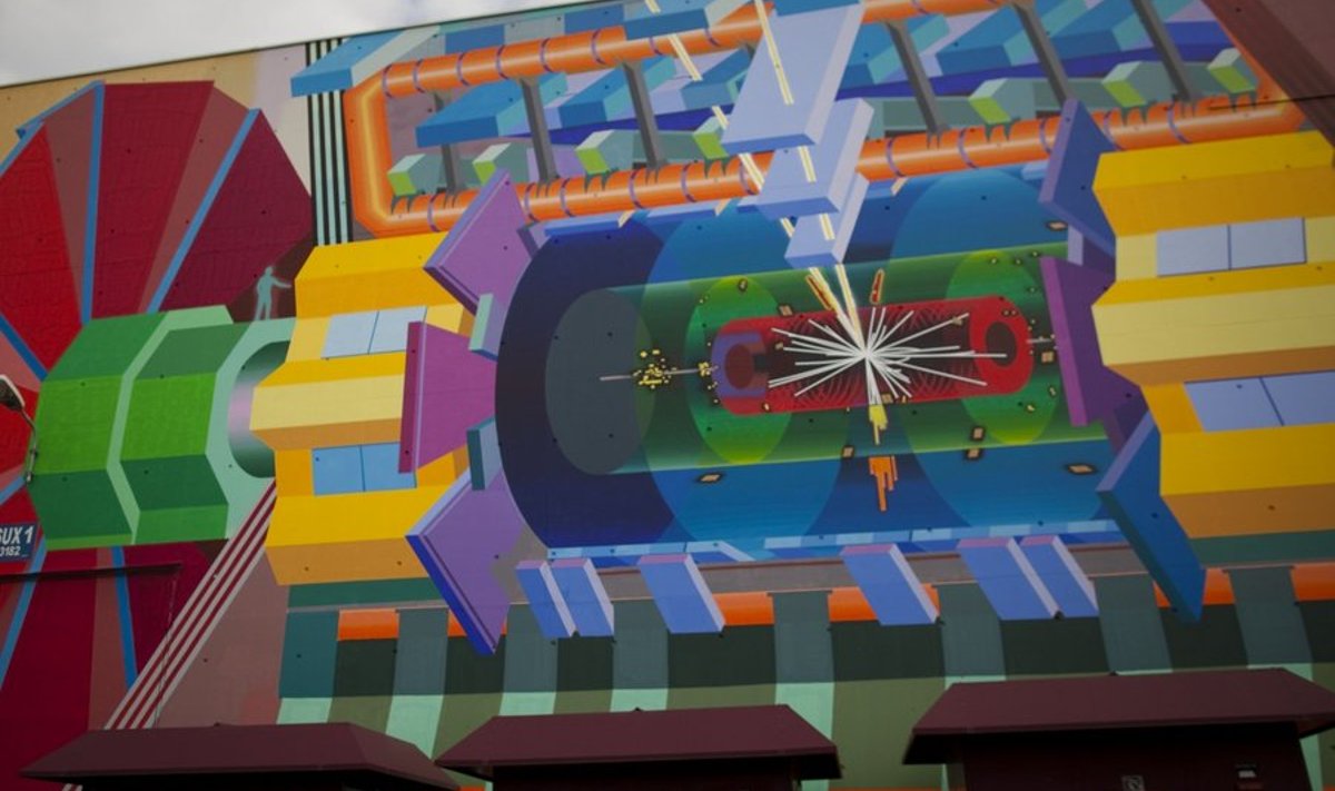 Kunstnik Josef Kristofoletti maal CERNi seinal. Foto Anja Niedringhaus, AP
