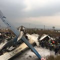 ВИДЕО и ФОТО: В Непале разбился самолет, погибли около 40 человек