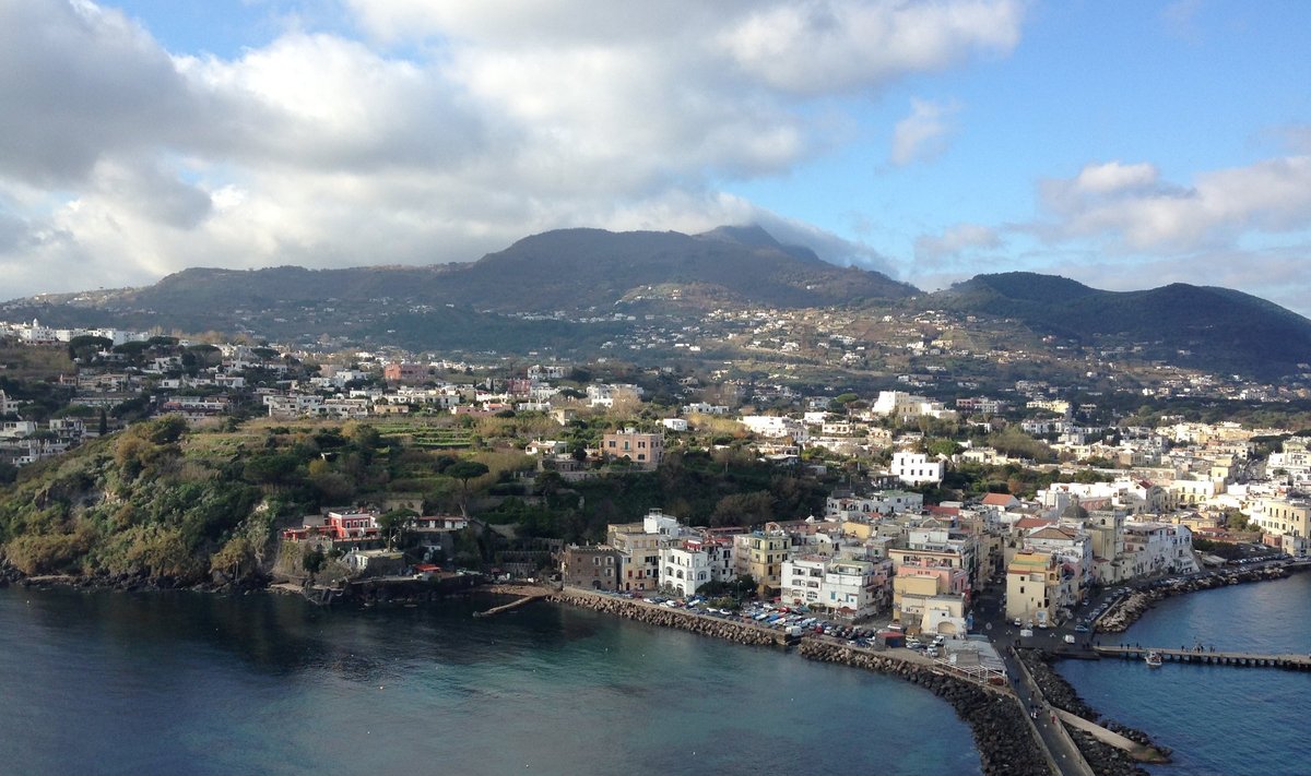 Napoli ümbrus koosneb kaunitest vaadetest.
