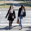 FOTOD: Mitte Keskerakonna, vaid Burberry volikogu? Mitmed erakonna naisliikmed kannavad originaalis 395 eurot maksvat salli!