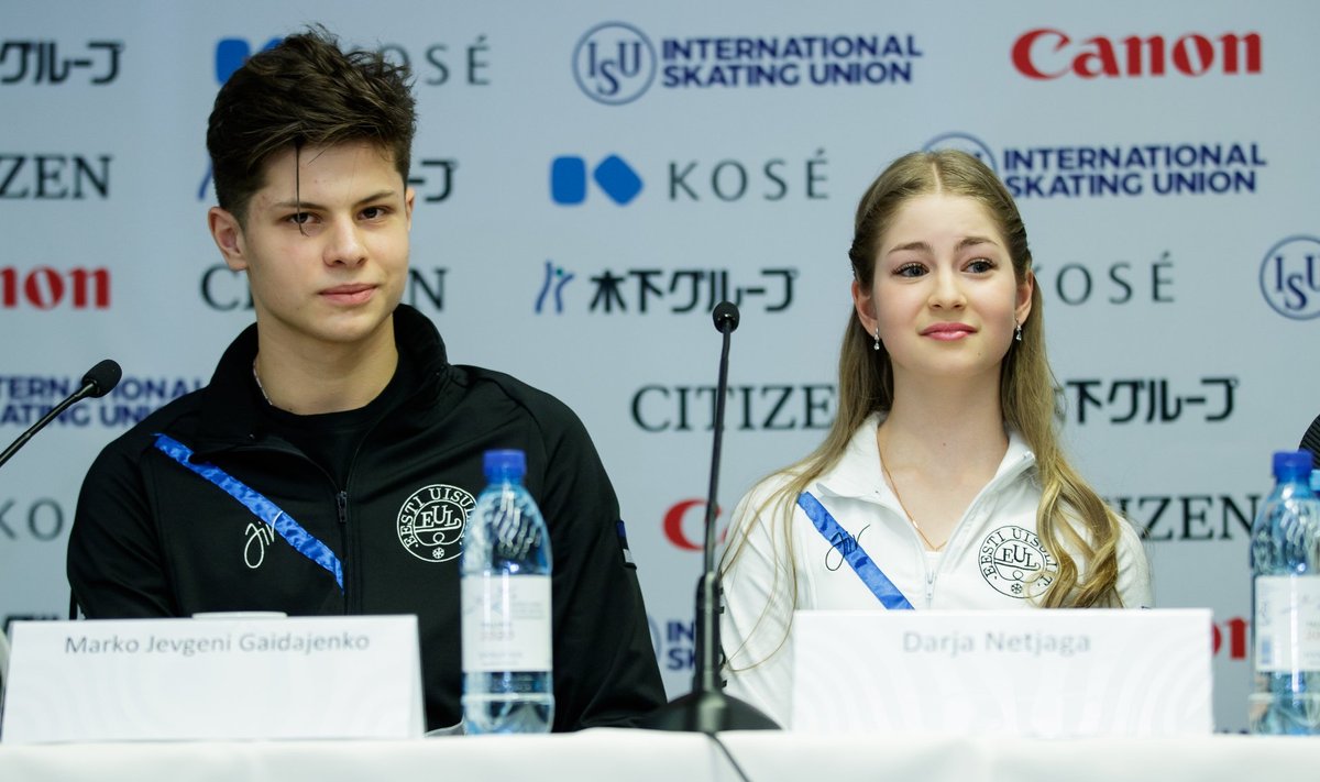 Juunioride iluuisutamise MM-i pressikonverents,  Darja Netjaga ja Marko Jevgeni Gaidajenko