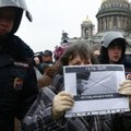 В Москве в марше "в поддержку соотечественников на Украине" участвуют около 20 тыс. человек, объявило МВД