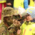 FOTOD | Sõdurid käivad koolides ja lasteaedades. „Loodetavasti tekib lastel kaitseväe vastu huvi“