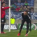 VIDEO | Miks pidi Dani Alves karikasarjas PSG väravasuul seisma?