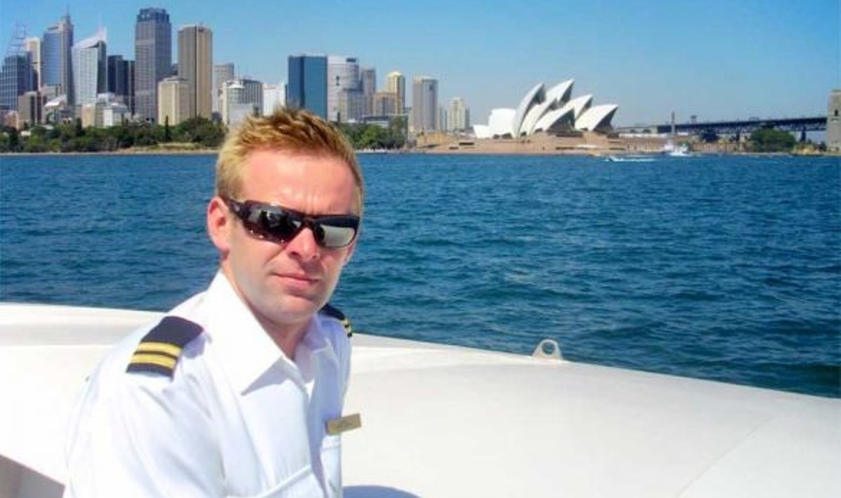Panoraam: Eestlane Indrek Ott töötab Captain Cook Cruisesi lõbusõidulaeval ja on Sydney sadama sõitnud risti ja põiki läbi juba sadu kordi. Vabal ajal ka kajakiga. (Krister Kivi)