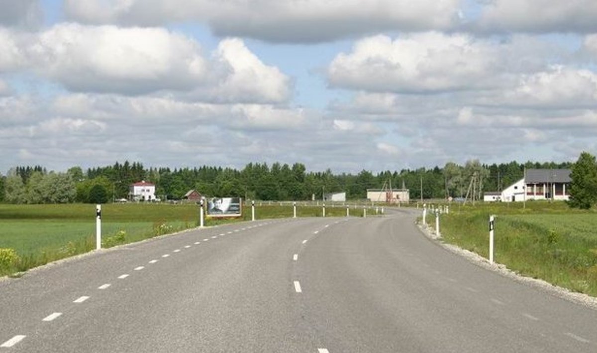 Piibe maantee ulatub Tallinnast Tartusse ja on 166 kilomeetri pikkune.