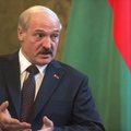 Лукашенко: поведение России удручает, мы же не щенки, чтобы нас за шиворот водить