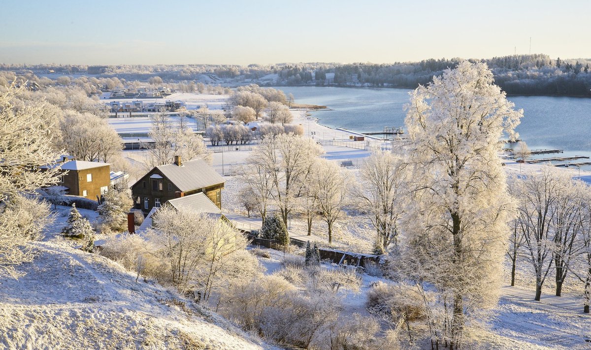 Ilus talveilm Viljandi lossimägedes.