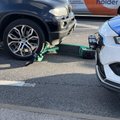 В Ласнамяэ водитель BMW сбил самокатчика