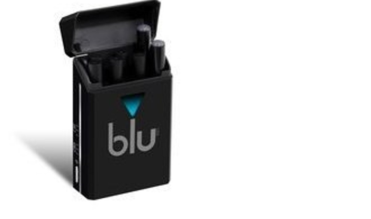 Blu elektroonilised suitsetajad saavad küünarnukitunnet