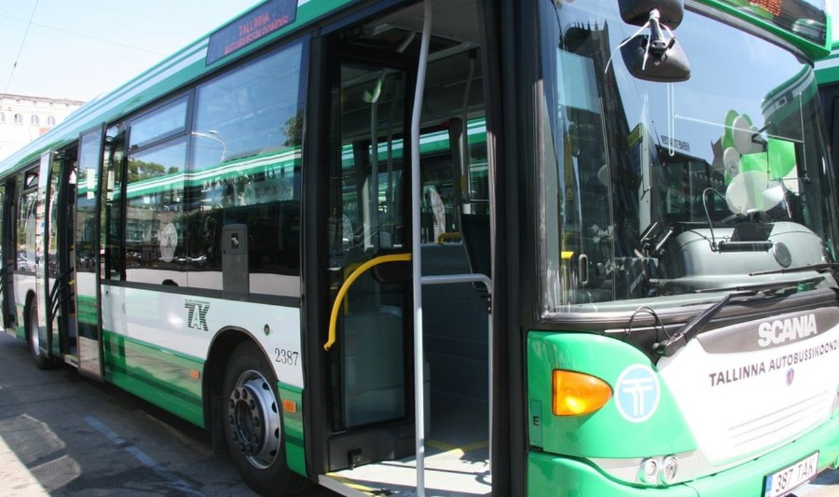 Tallinna autobussikoondise buss.