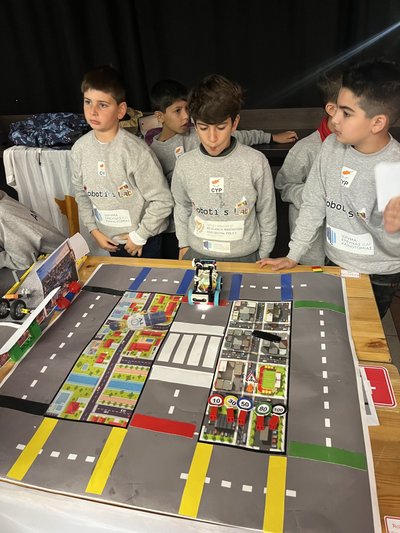 Laste Roboliiga võistlus „Minu autovaba linn“