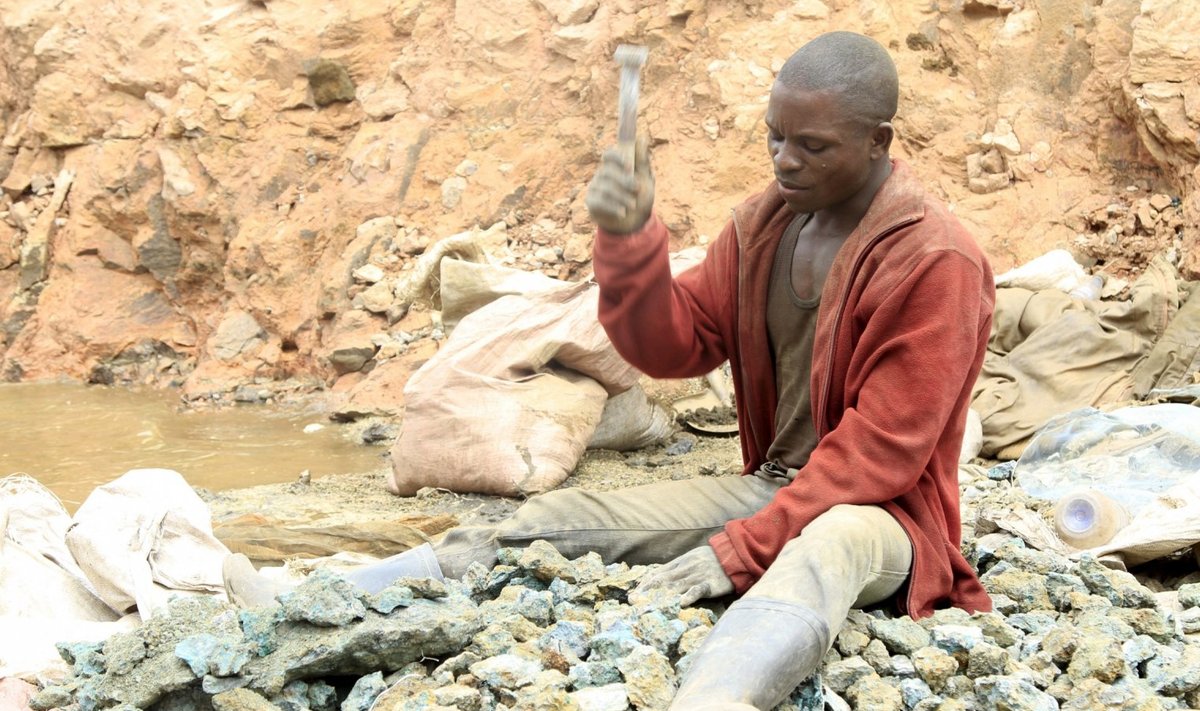 Kongo DV kaevandatakse koobaltit primitiivsel moel