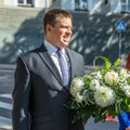 "Спасибо вам за ваши силы, время и энергию": Премьер-министр поздравил учителей на русском языке