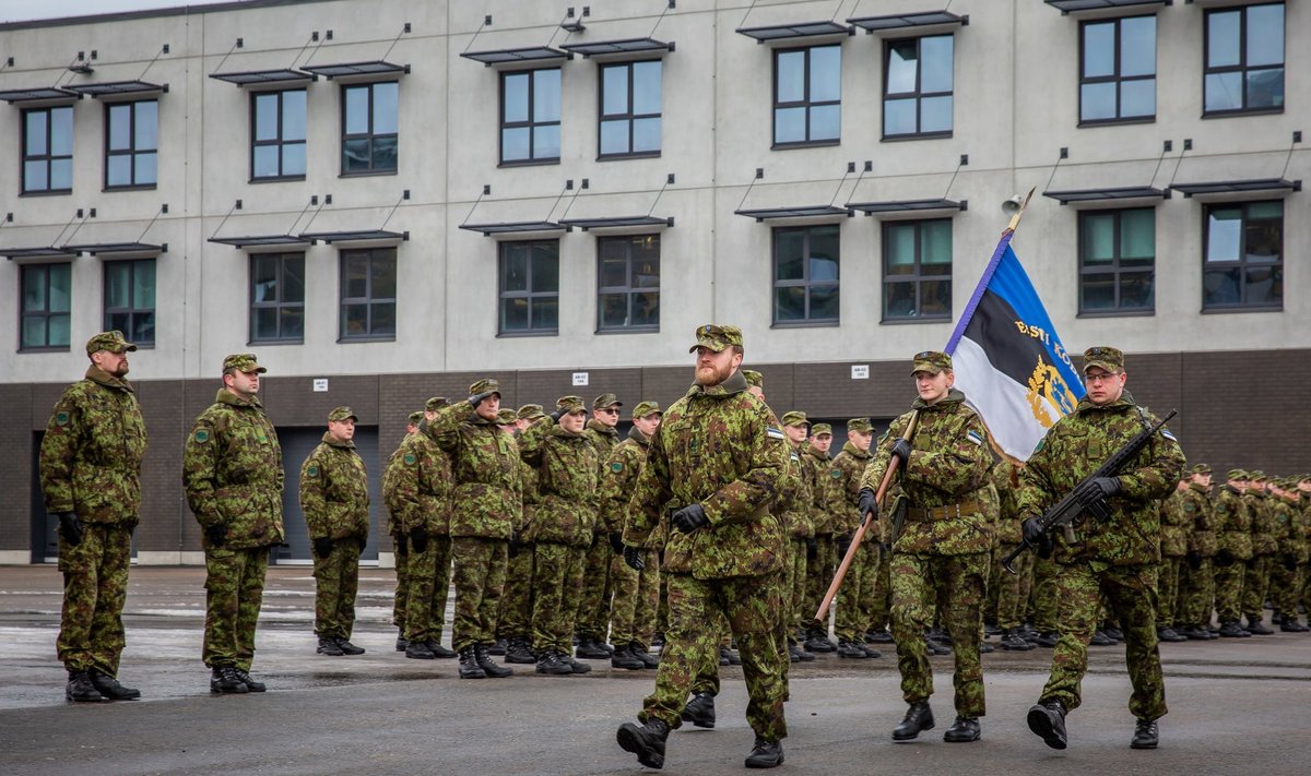 Sõduri baaskursuse lõpurivistus.