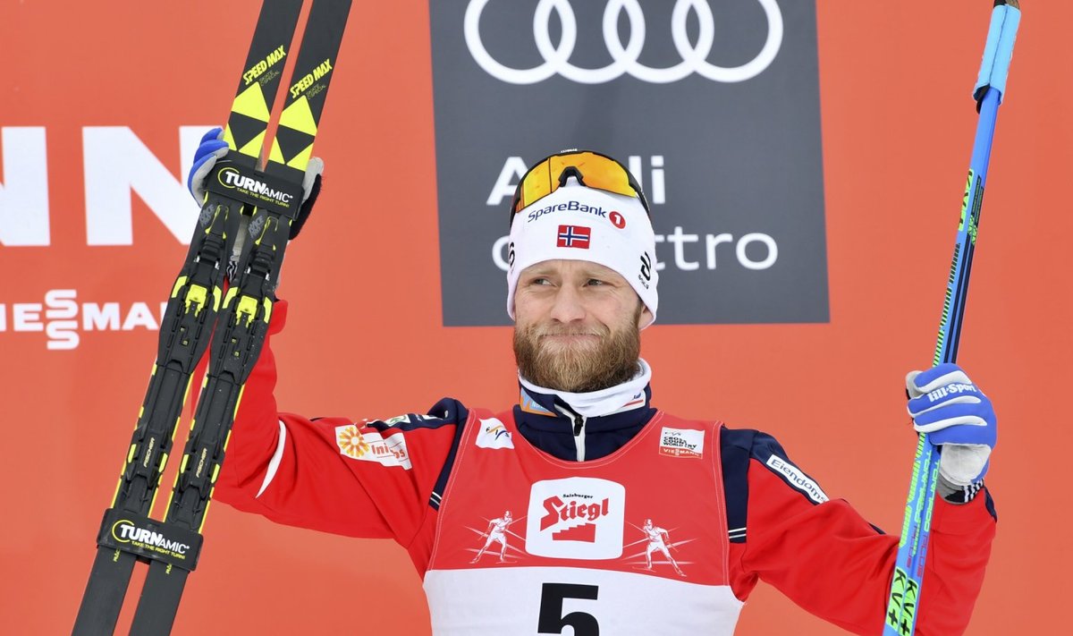  Martin Johnsrud Sundby rikkus hooajal 2014/2015 dopingureegleid ja sai astmarohtude liigse tarvitamise eest 2016. aasta suvel kahekuulise võistluskeelu. Lisaks võeti talt ära 2015. aasta MK-sarja üldvõit ja sama aasta Tour de Ski esikoht.
