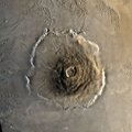 Miks Marsi vulkaanid nii suured on?