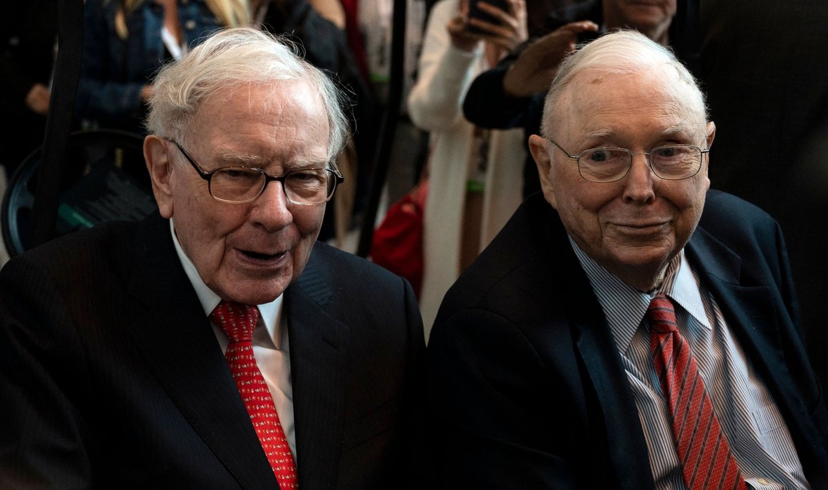 Warren Buffett ja Charlie Munger 2019. aastal Berkshire Hathaway aktsionäride koosolekul.