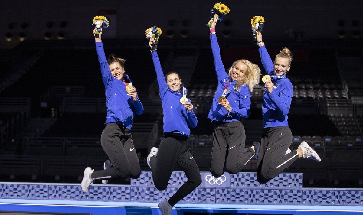 Eesti epeenaiskond krooniti Tokyos olümpiavõitjaks. Enne Tokyot oli OM-i medali võitnud ainult kolm Eesti naist.