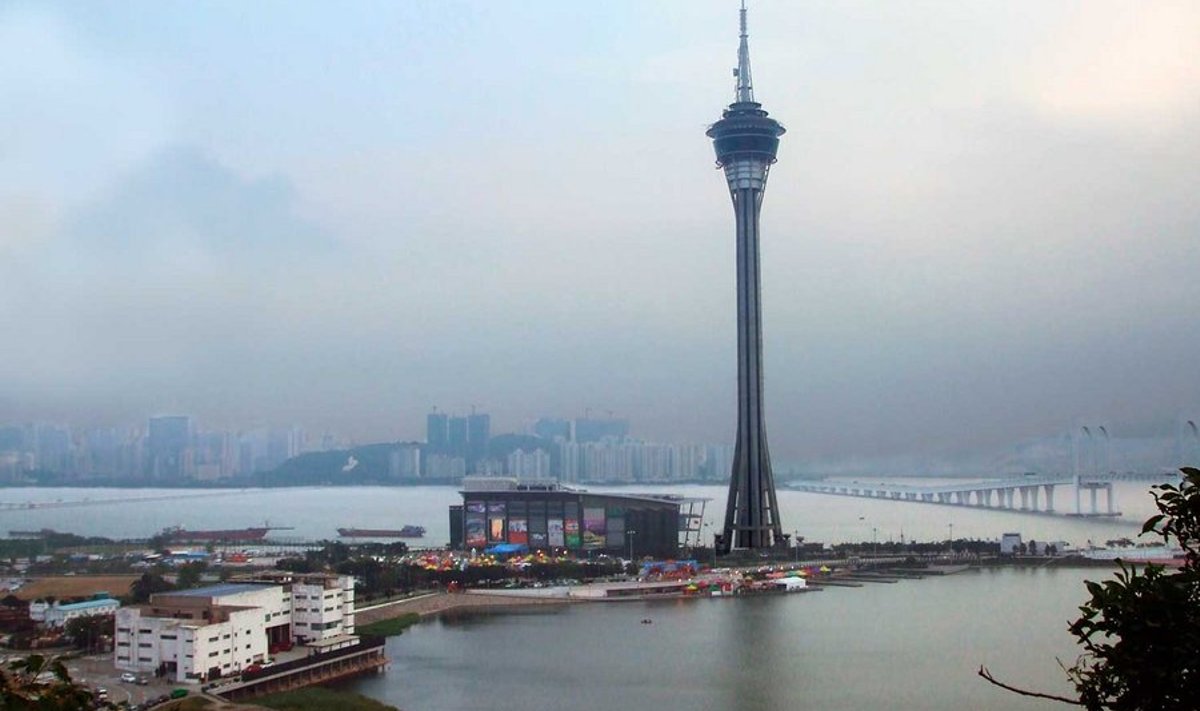 Macau tower udusel õhtupoolikul: Vabaltseisvate tornide kategoorias oma 338 meetriga 21. kohal.