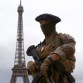 Эвакуация аэропортов и ложные сообщения о бомбе: к чему нужно быть готовым туристам во Франции?
