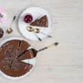 RETSEPT | Päästa nädal hõrgu šokolaadikoogiga, millele on lisatud maitsvaid kirsse