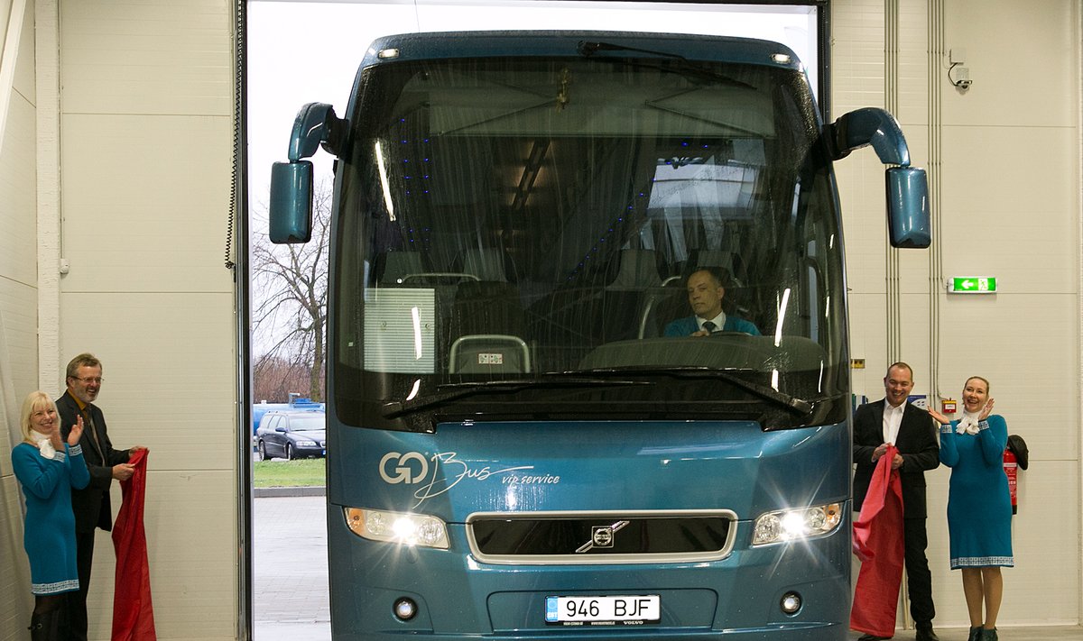 GoBus avas Kuressaares uued kontori - ja bussiremondiruumid. Avati ka esimene kaasaegne pesula veoautodele ja bussidele