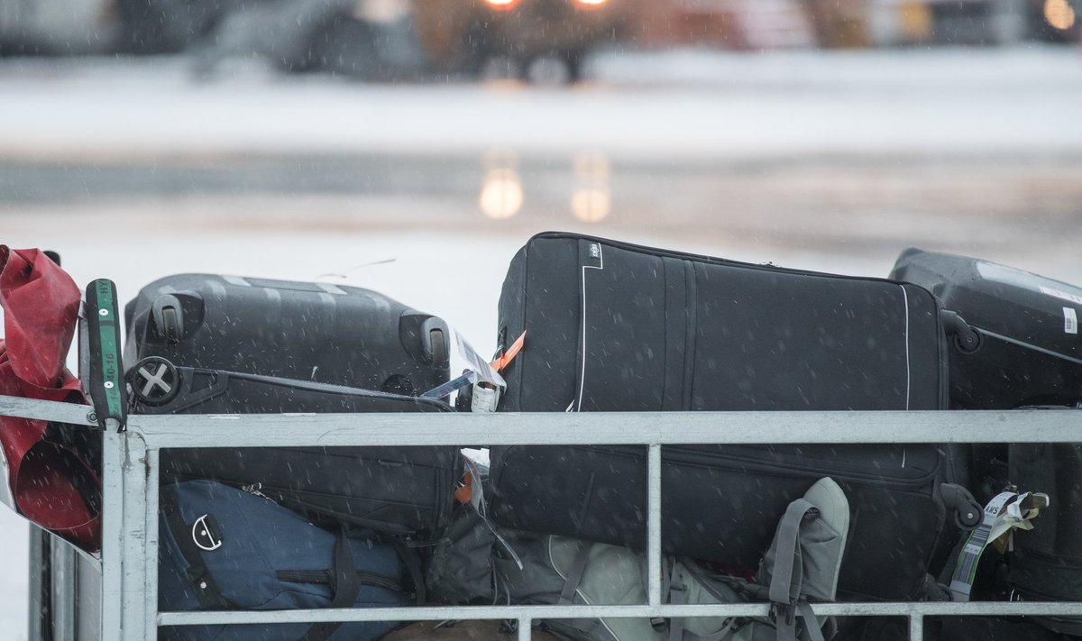 Kersti Kaljulaid lennujaamas