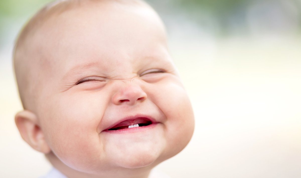 Laps suudab naeratada juba emaüsas, rääkimata esimestest elukuudest.