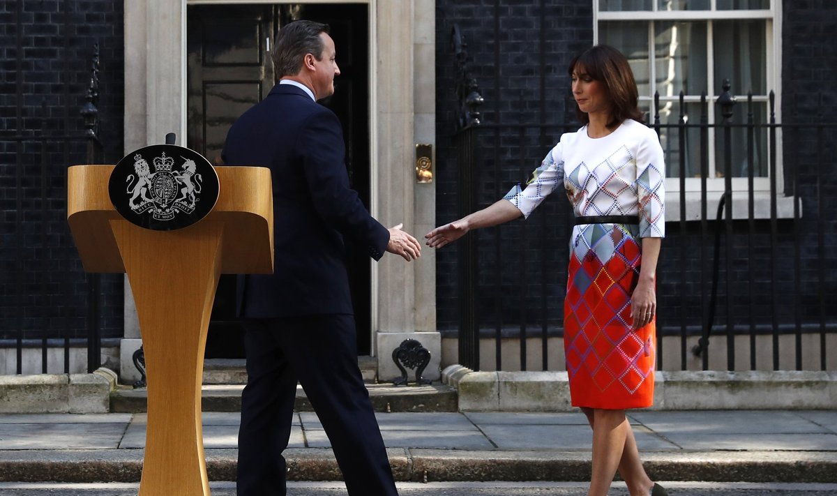 Britid keerasid Euroopa Liidule selja. Peaminister David Cameron ja tema abikaasa Samantha eile hommikul pärast referendumi tulemuste teadasaamist