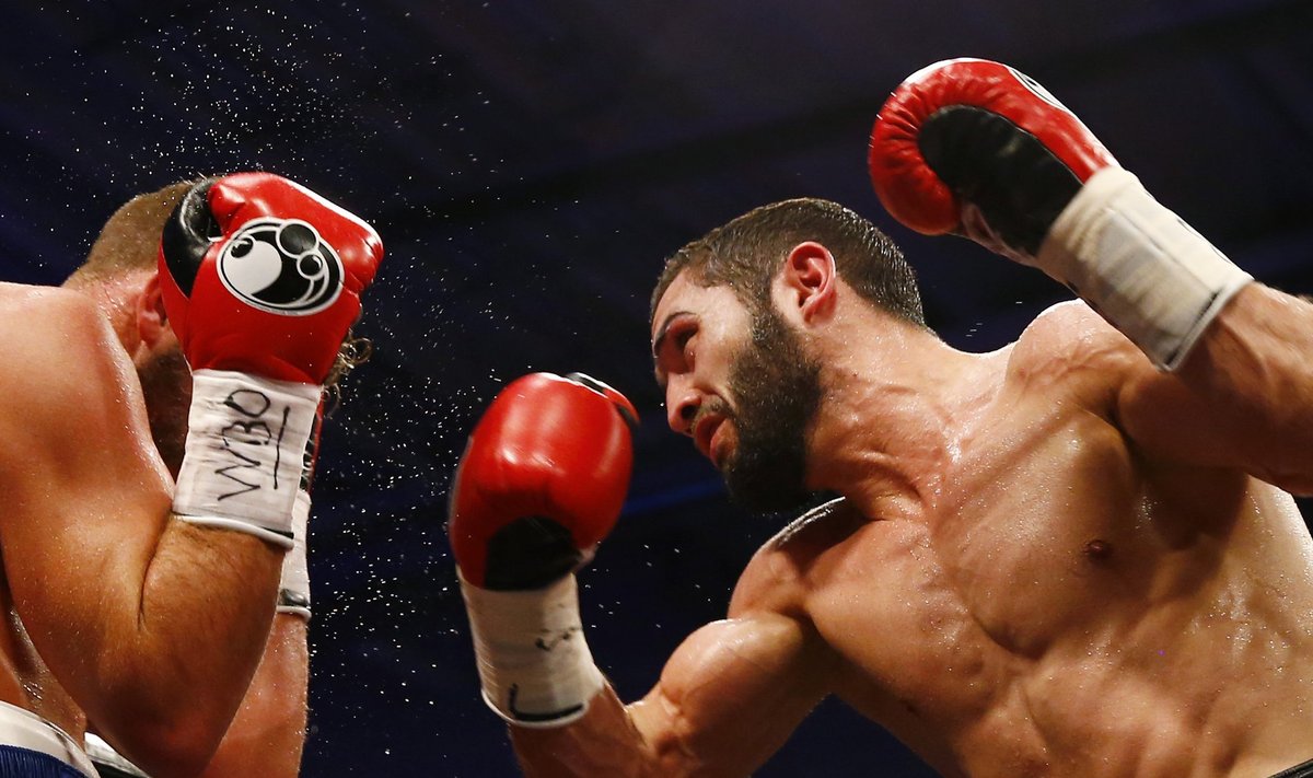 Billy Joe Saunders in action with Artur Akavov