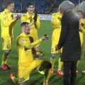 VIDEO: Vene jalgpallikoondislane tegi pärast mängu elukaaslasele abieluettepaneku
