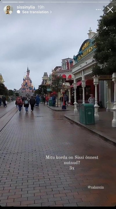 Karl ja Sissi Disneylandis.