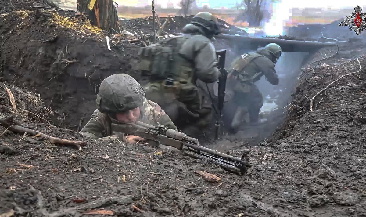MOTIKAID POLE NÄHA: Vene sõdurid õppustel Donetski piirkonnas Ida-Ukrainas
