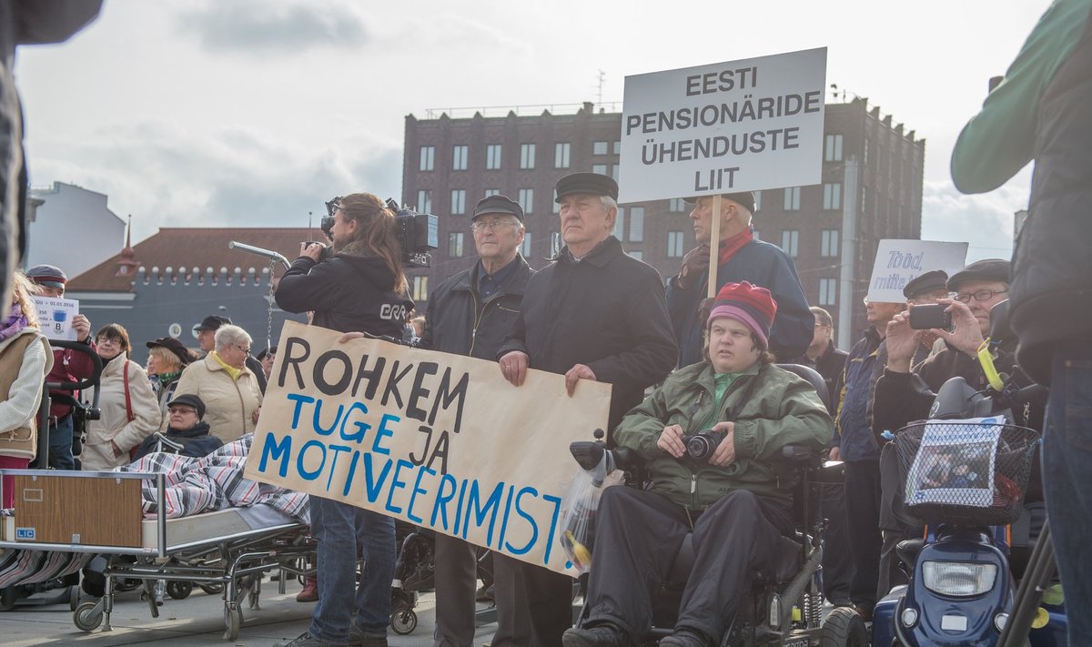 Puuetega inimeste meeleavaldus Tallinnas