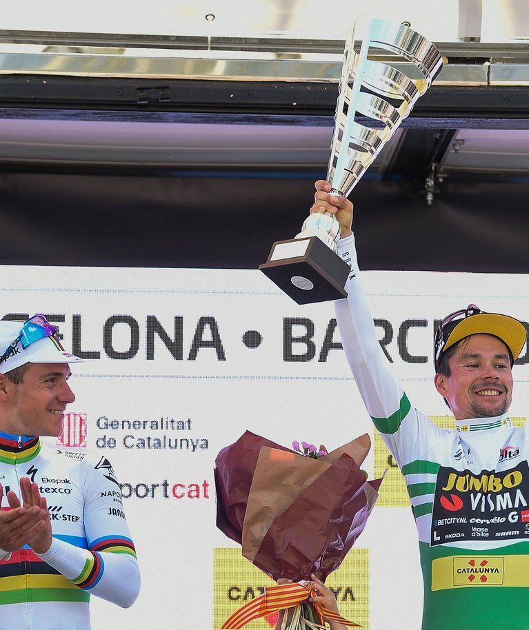 Tulevikutäht Remco Evenepoel (vasakul) ja kogenud Primoz Roglič asuvad võitlema Giro esikoha eest.