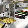 Eesti koolide ja lasteaedade sööklates visatakse igal aastal ära ligi 1900 tonni toitu. Koolid asuvad raiskamisega võitlema