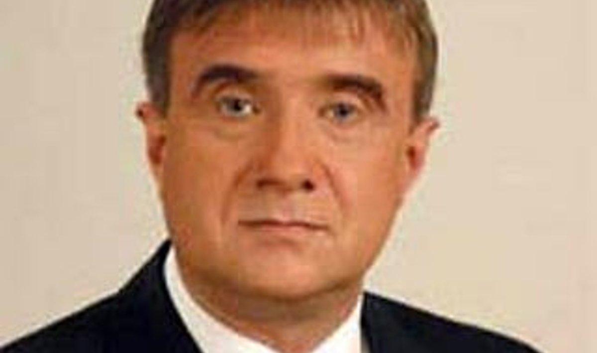 Павел Басанец